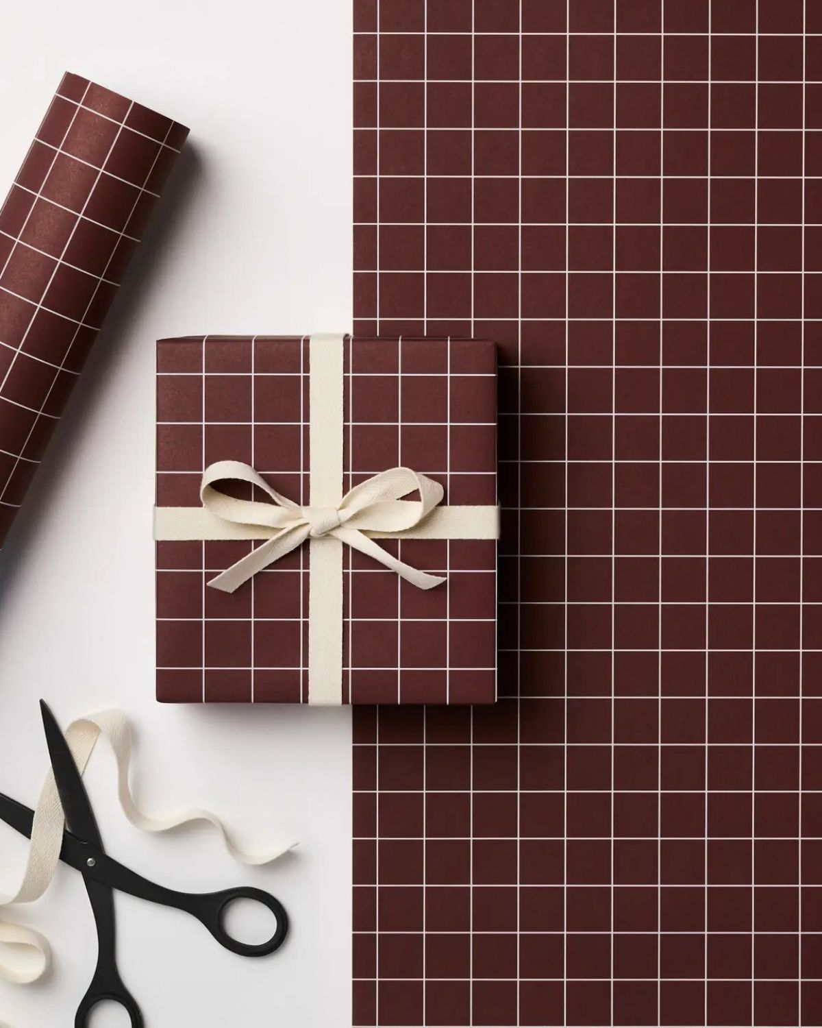 RUSSET GRID GIFT WRAP