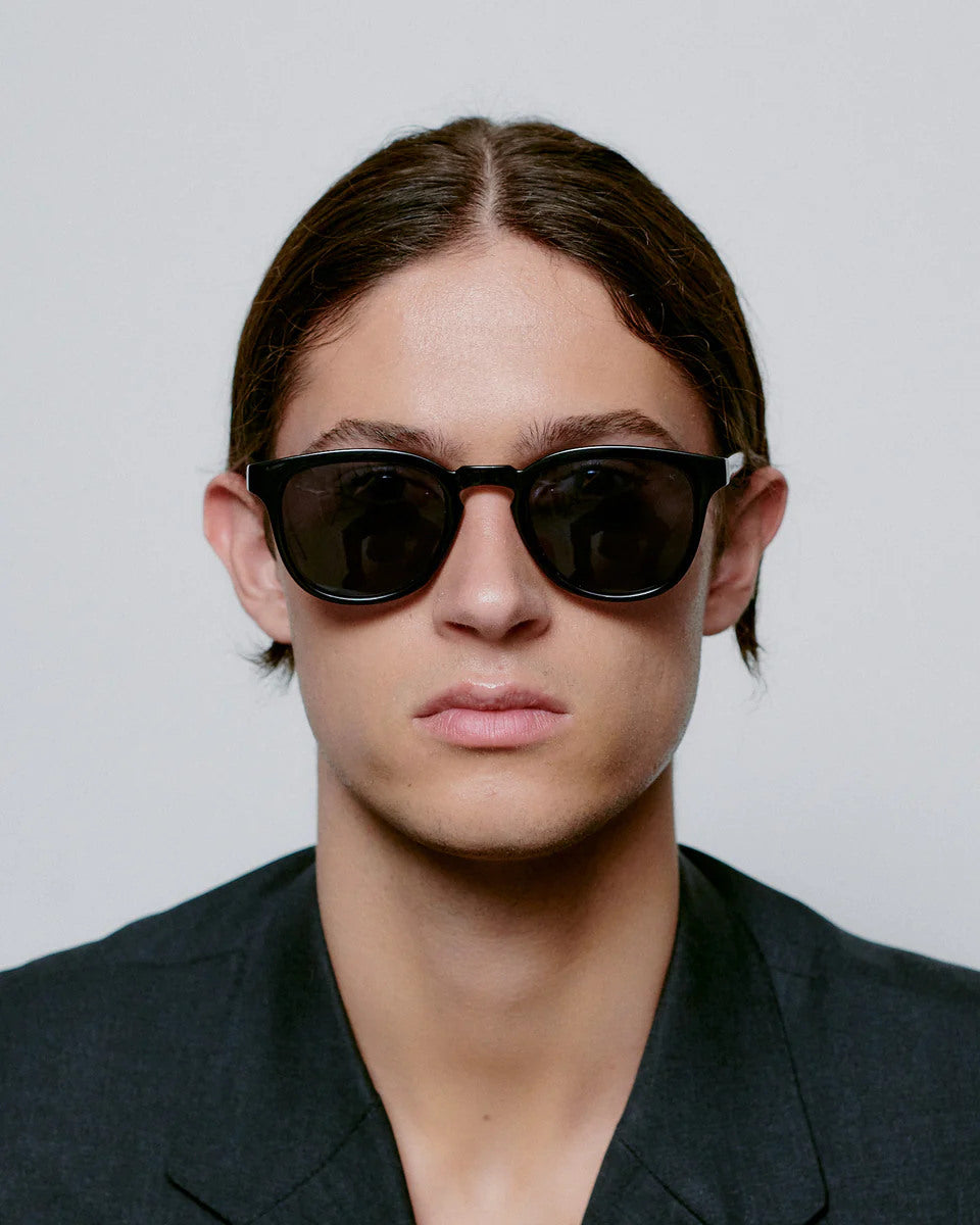 BATE BLACK SUNGLASSES